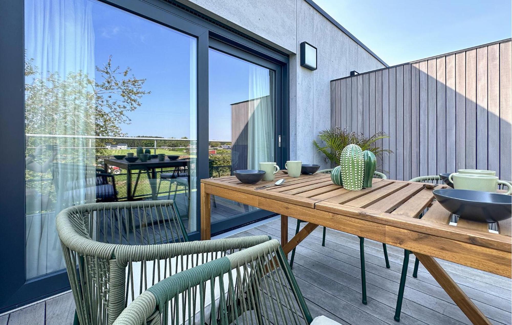 Awesome Apartment In Bievre With Kitchen Exterior foto